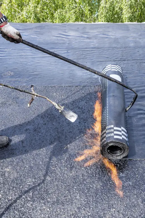 etancheite bitume toiture metallique travaux étanchéité par le feu
